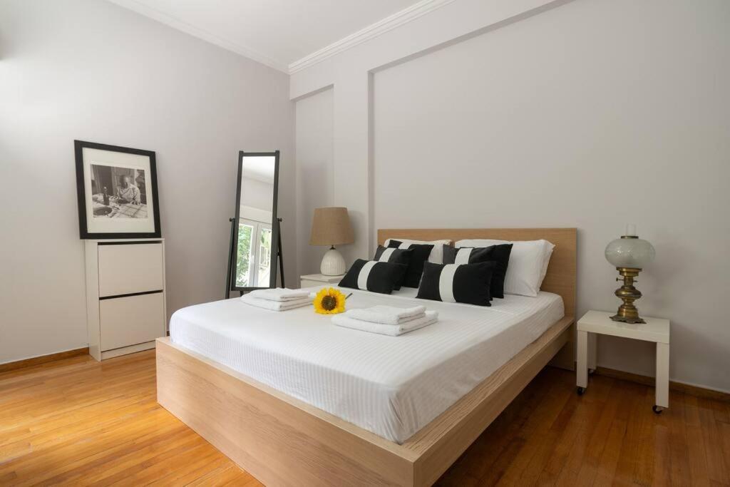 Chic N Central Apt In Kolonaki Lejlighed Athen Eksteriør billede